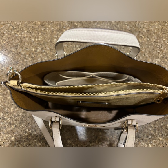 Coach white Mollie Tote bag - Picture 5 of 9